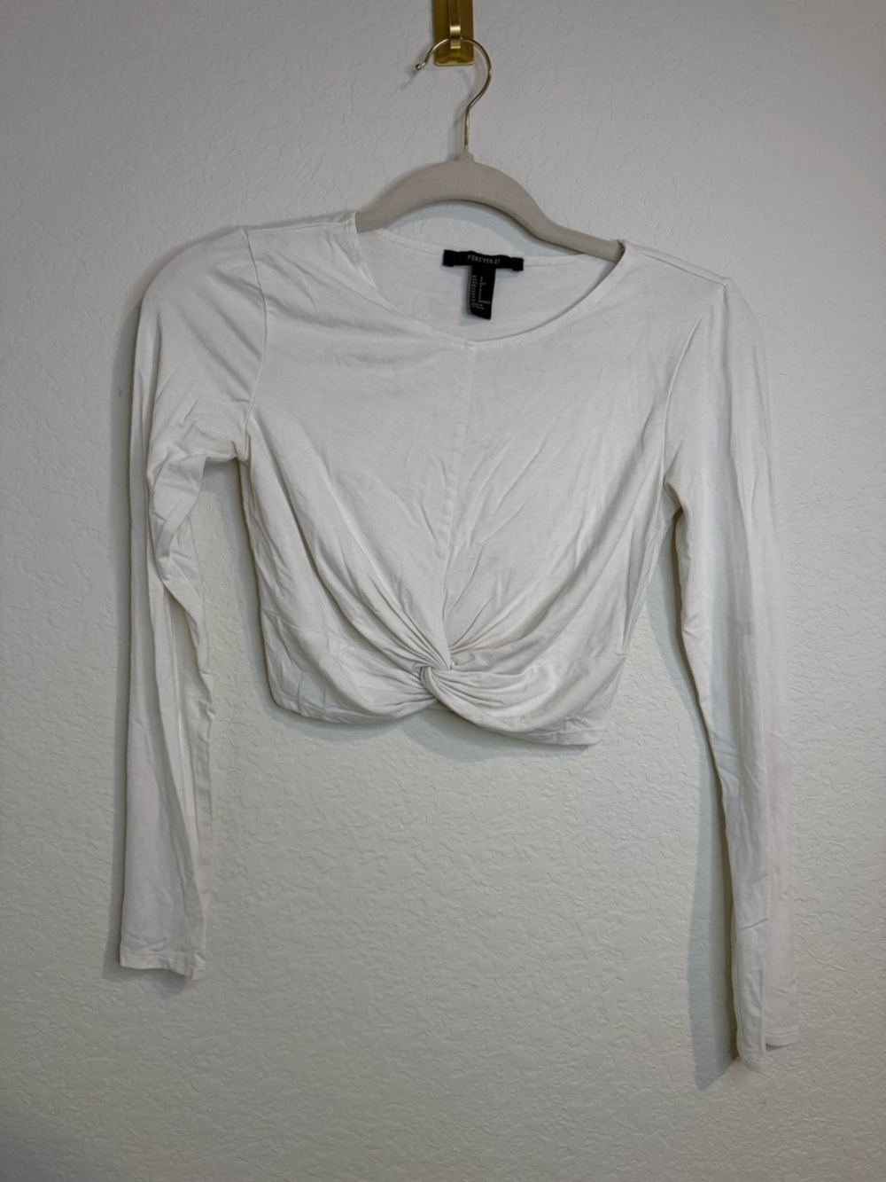 Forever 21 White Long-Sleeve Twist-Front Crop Top